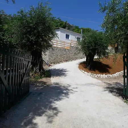 Ferienhaus Kalyva , Private Access To A Family Benitses (Corfu)