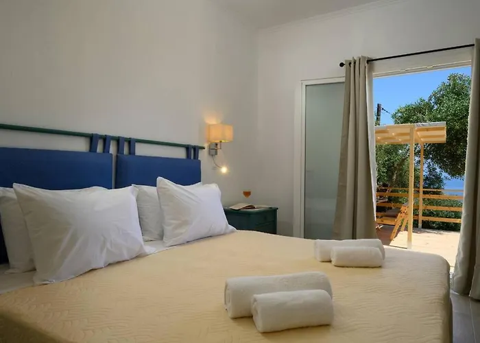 بيت للعطل Kalyva Country House, With Private And Pool بينيتسيس